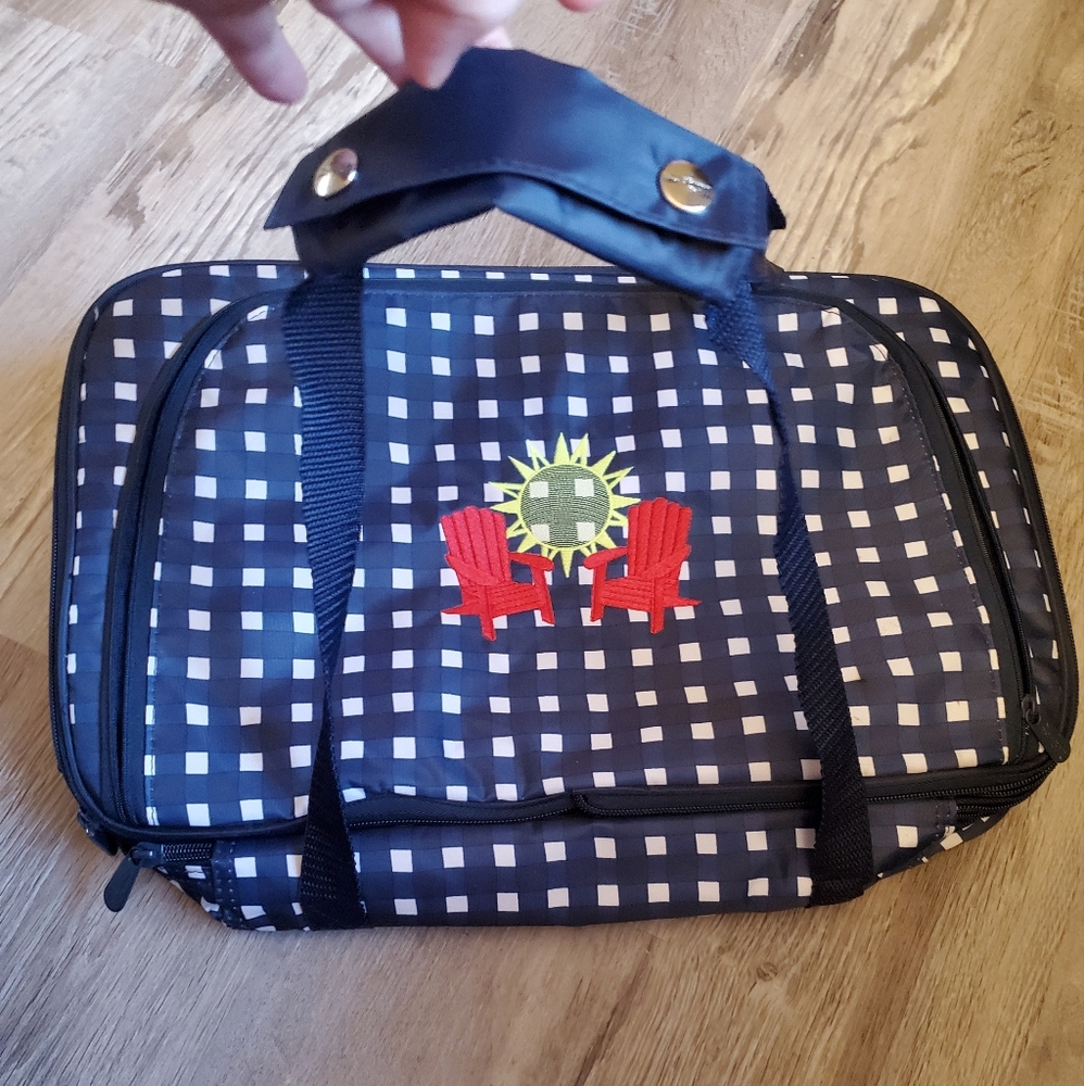 Thirty-One Perfect Party Set Goin Ginham w/red sunny chairs embroidery NWOT